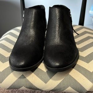 Simply Vera wang booties
